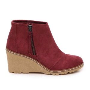 Toms Burgundy Suede Wedge Boots
